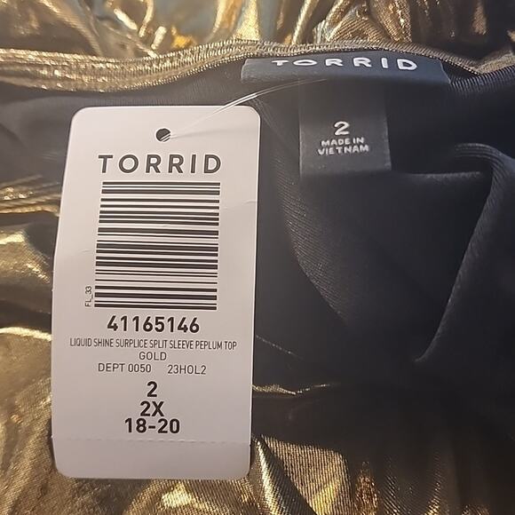 Torrid Liquid Shine Surplice Split Sleeve Peplum Top, NWT, 2X - Picture 5 of 7